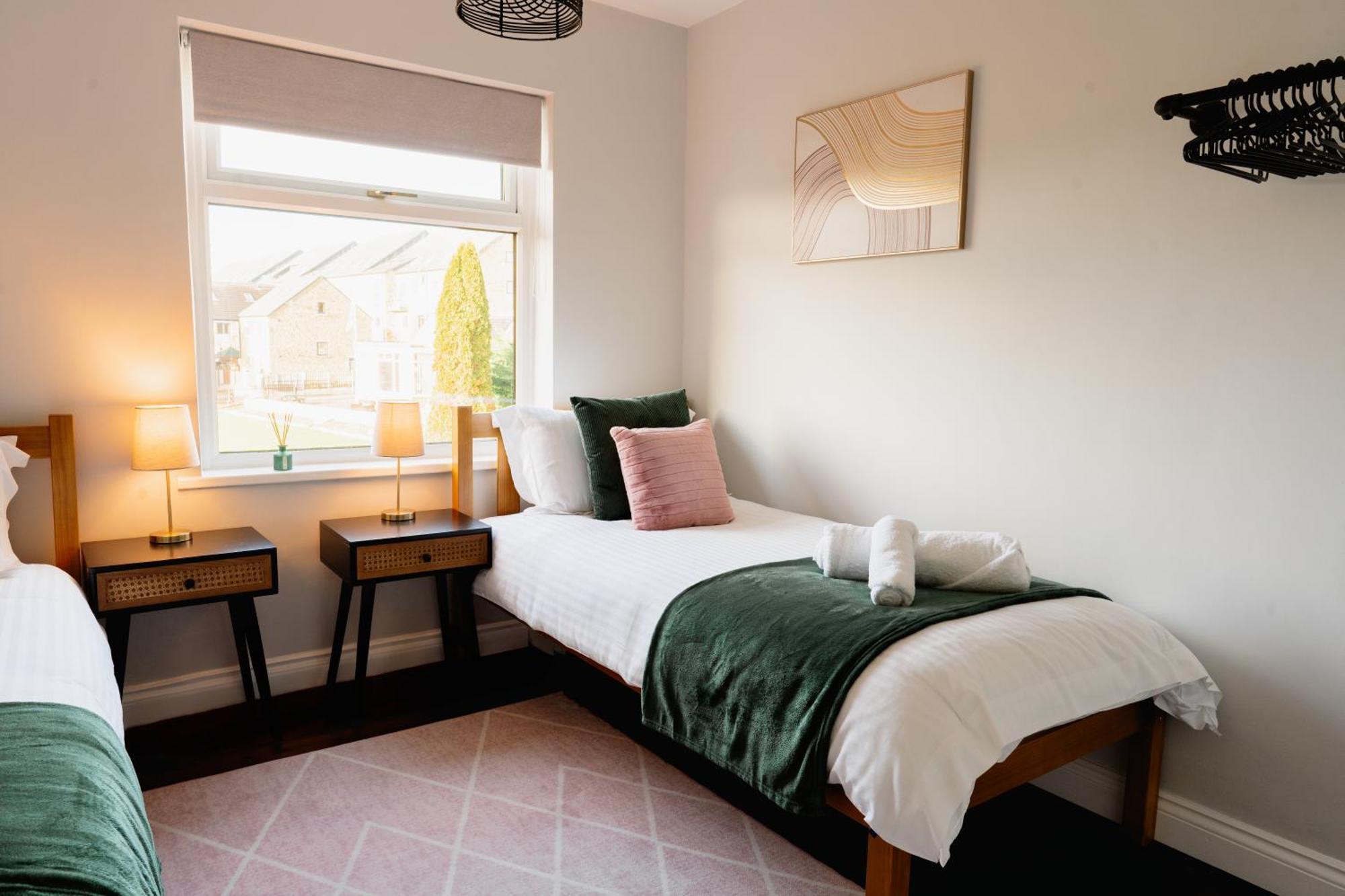 Bowling Terrace By Above Rubies - Stylish, 3 Bedroom, Pet Friendly House In Skipton Exterior foto